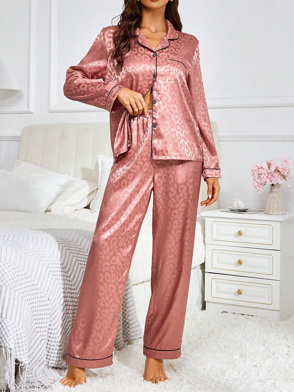 Pijama Cetim Noite Felina